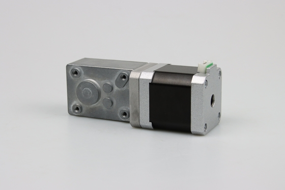Motor de etapa alinhado sem-fim do Nema 17 do grau 1.5A do híbrido 1,8 para a automatização de laboratório